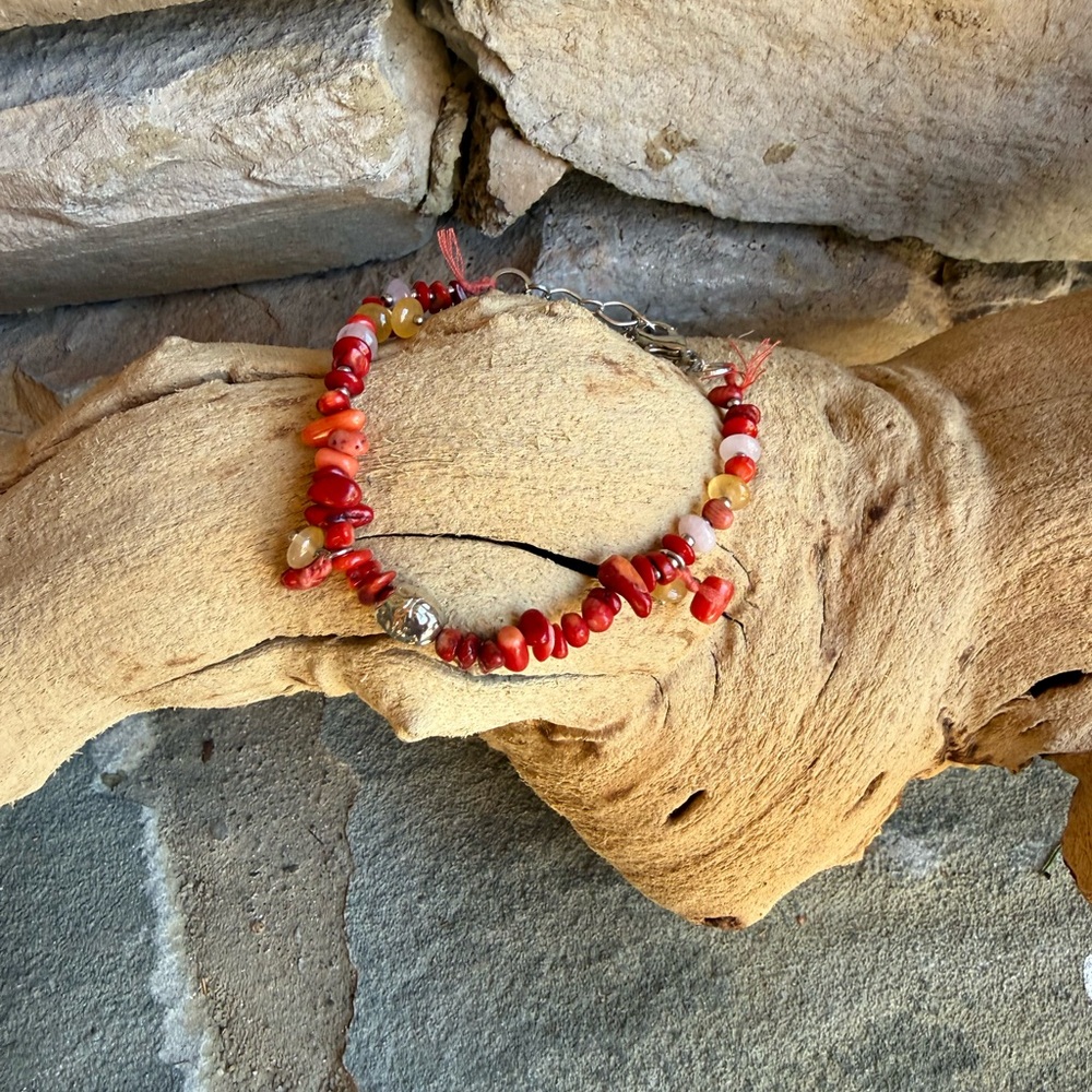 New🌟Free People-Red and Orange Beaded Bracelet